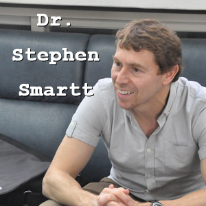 Dr. Stephen J. Smartt